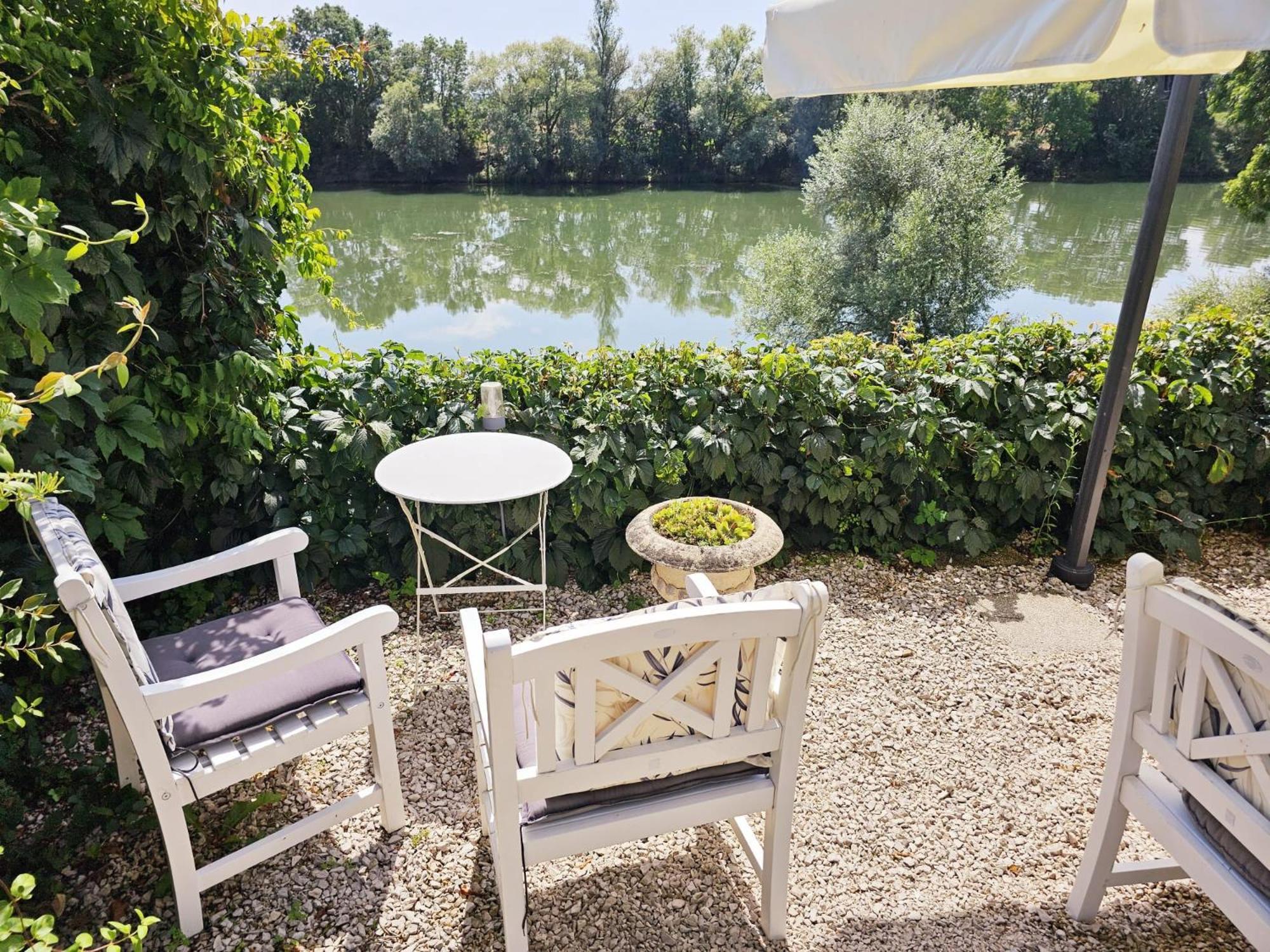 Jan'S Place In Burgundy Ecuelles  Ngoại thất bức ảnh